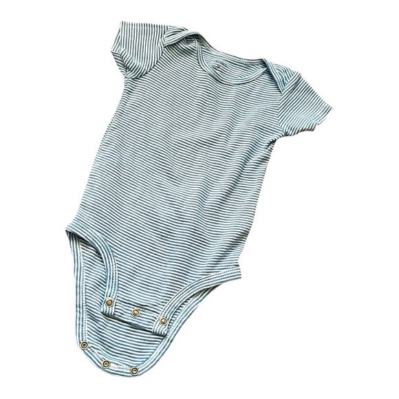 Carter’s casual one piece Boys 9 Months stripped white blue snaps cotton - Picture 2 of 9